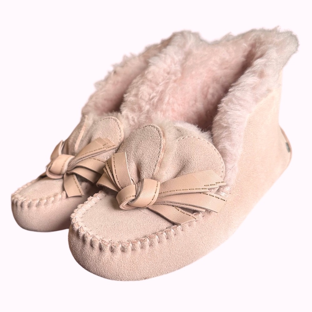 UGG BOOTIES/SLIPPERS US5